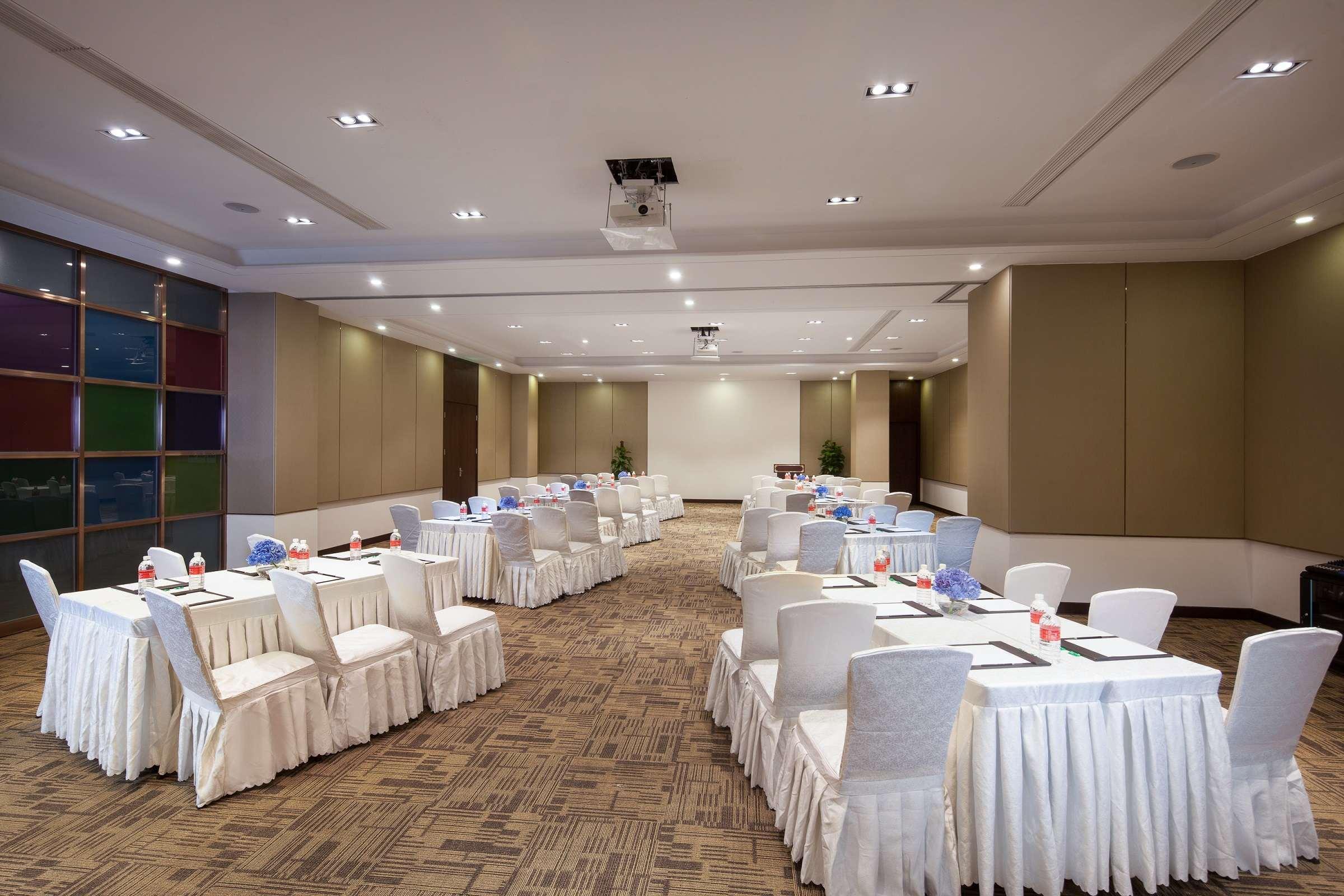 Ramada Shanghai Songjiang エクステリア 写真