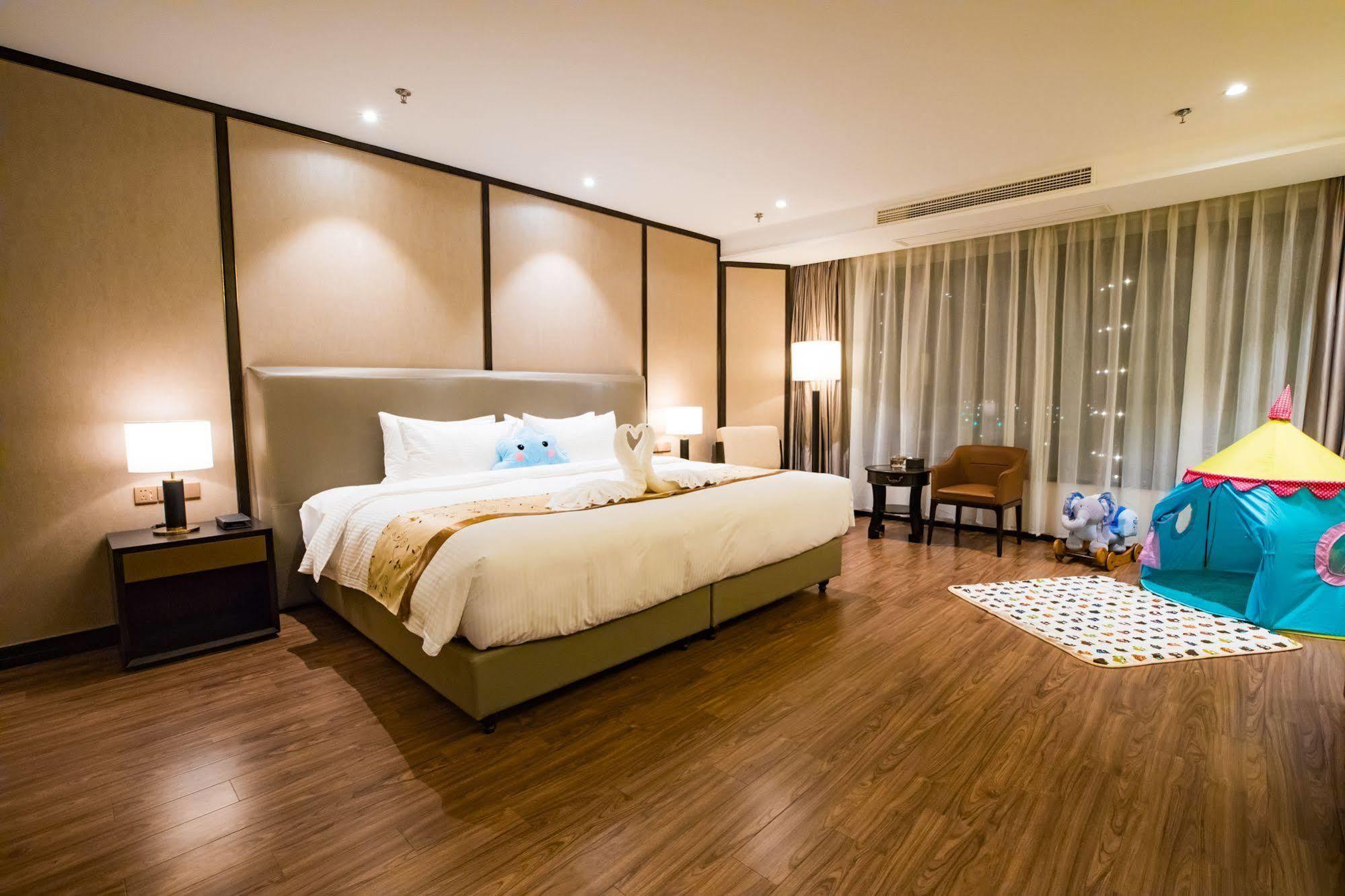 Ramada Shanghai Songjiang エクステリア 写真